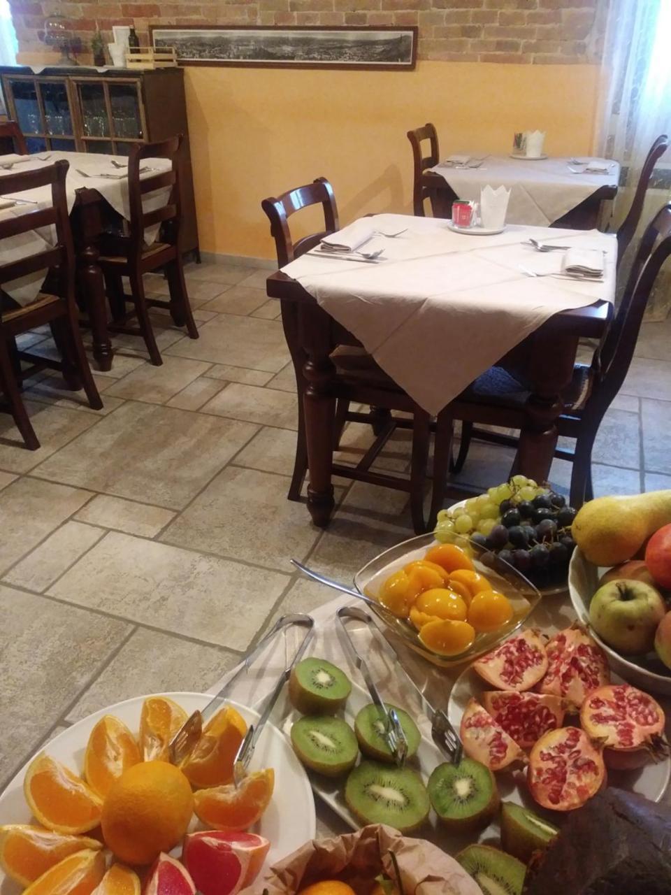 Il Borgo B&B Castellinaldo Exterior photo